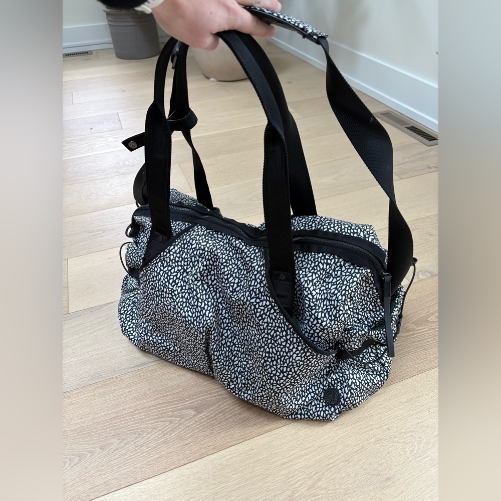 Lululemon duffle bag